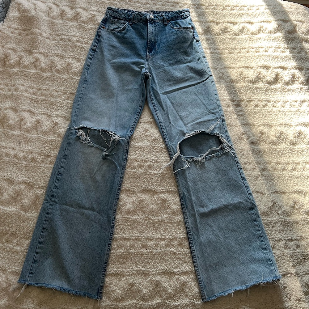 Zara Baggy Fitted Light-Wash Jeans, Size US 10